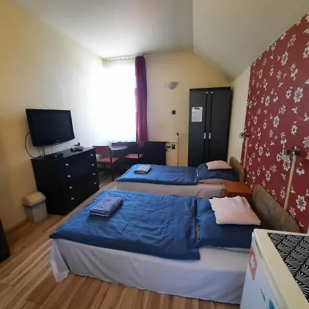 Laci Maganszallashely Homestay