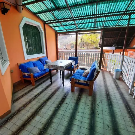 Laci Maganszallashely Homestay