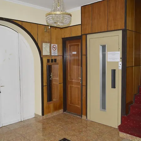 Laci Szallashely Privatunterkunft Debrecen