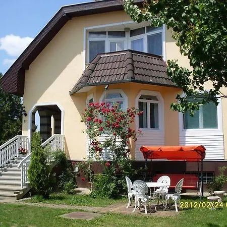 Laci Maganszallashely *